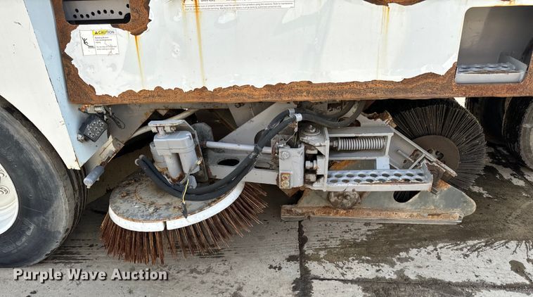 image for item DV5780 Elgin  Pelican  street sweeper