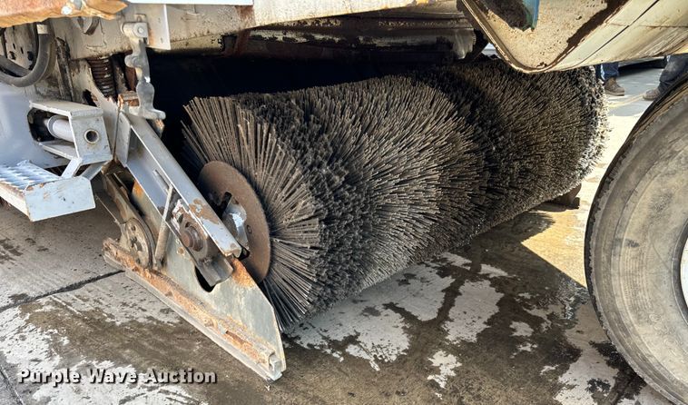 image for item DV5780 Elgin  Pelican  street sweeper