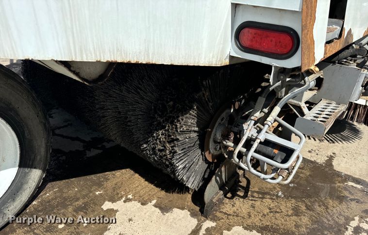 image for item DV5780 Elgin  Pelican  street sweeper