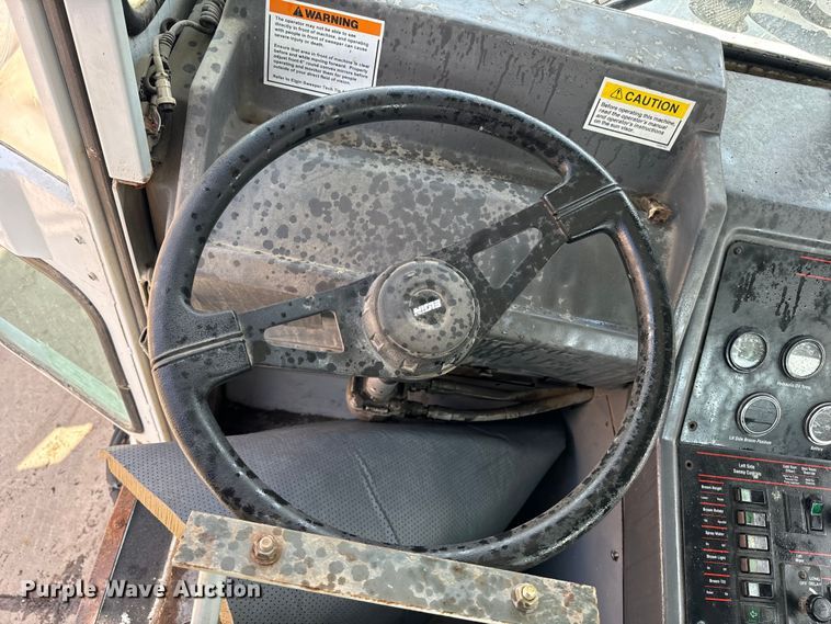 image for item DV5780 Elgin  Pelican  street sweeper