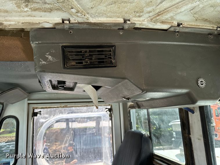 image for item DV5780 Elgin  Pelican  street sweeper