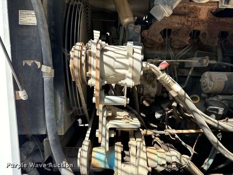 image for item DV5780 Elgin  Pelican  street sweeper