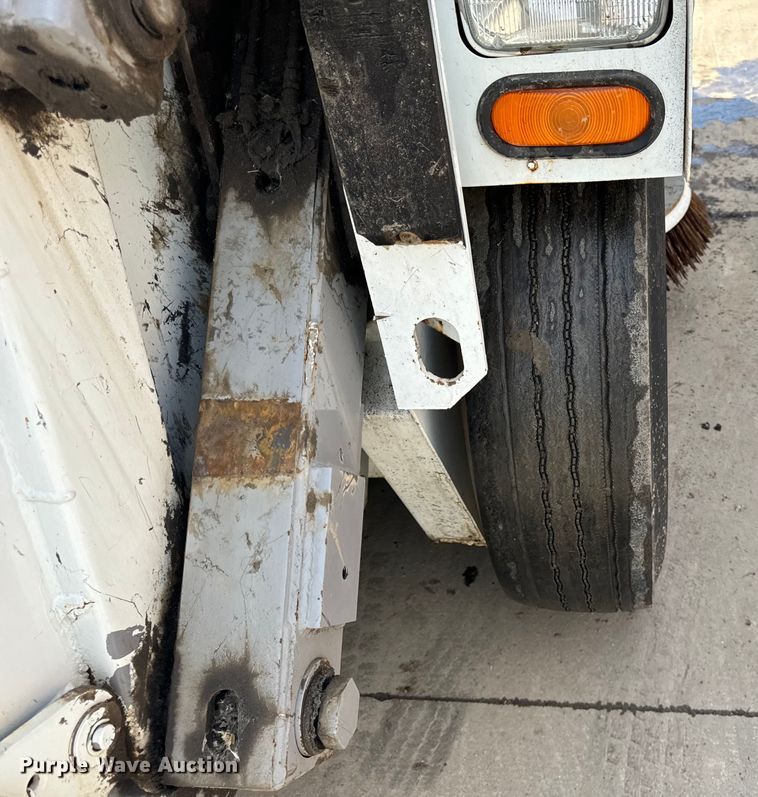 image for item DV5780 Elgin  Pelican  street sweeper