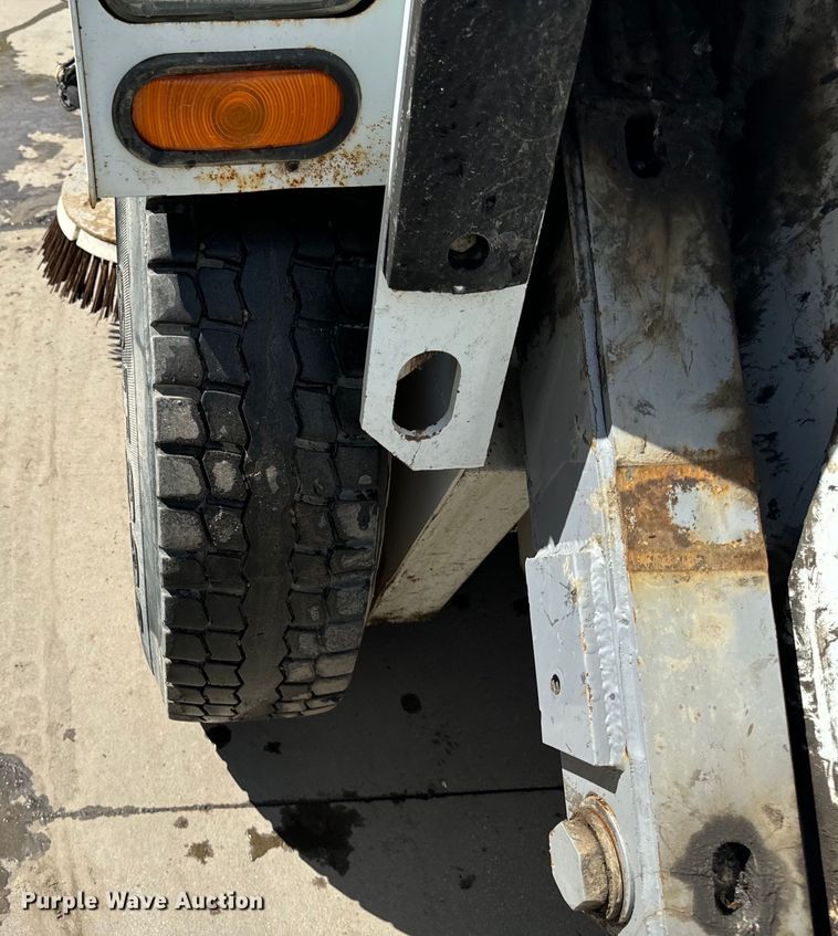 image for item DV5780 Elgin  Pelican  street sweeper