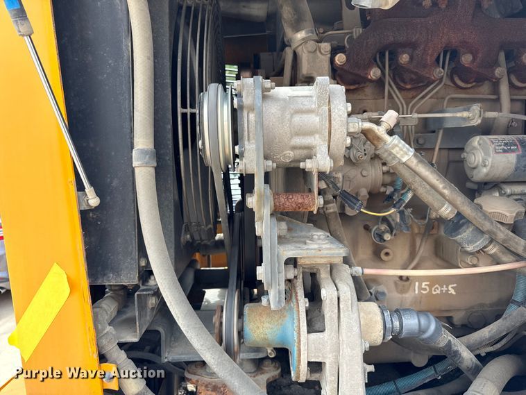 image for item DV5782 2000 Elgin  Pelican  street sweeper