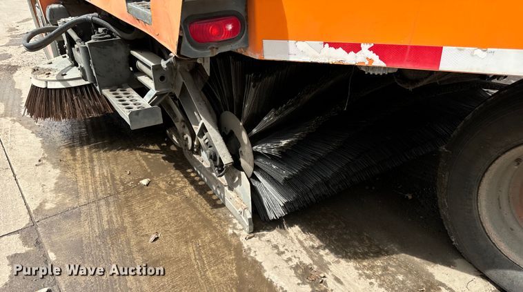 image for item DV5783 2003 Elgin  Pelican  street sweeper