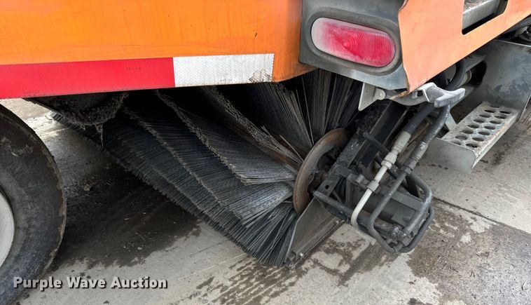 image for item DV5783 2003 Elgin  Pelican  street sweeper