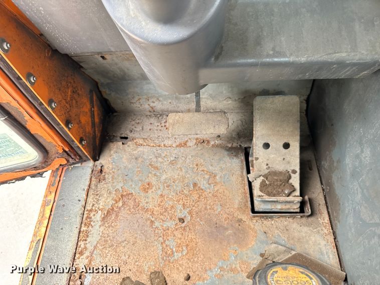 image for item DV5783 2003 Elgin  Pelican  street sweeper