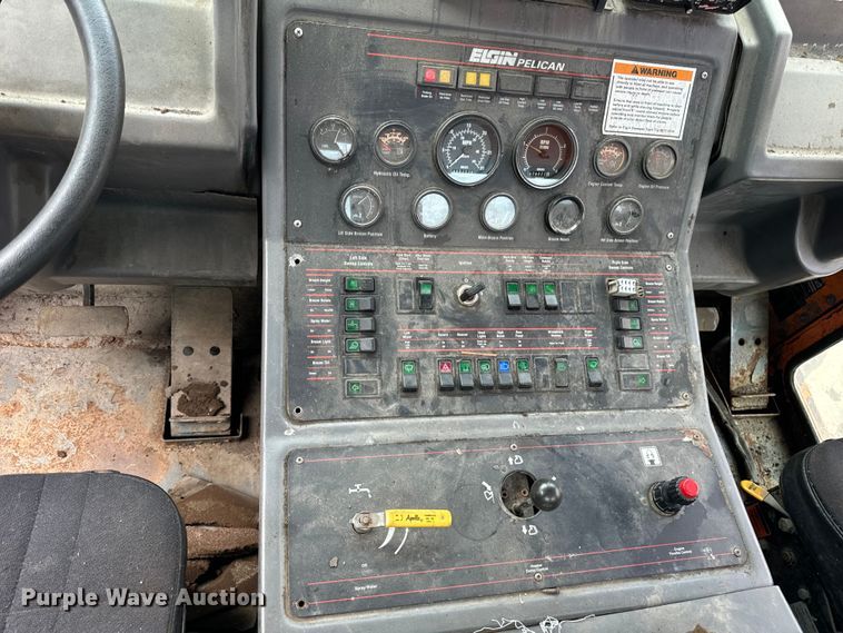 image for item DV5783 2003 Elgin  Pelican  street sweeper