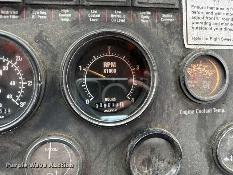 image for item DV5783 2003 Elgin  Pelican  street sweeper