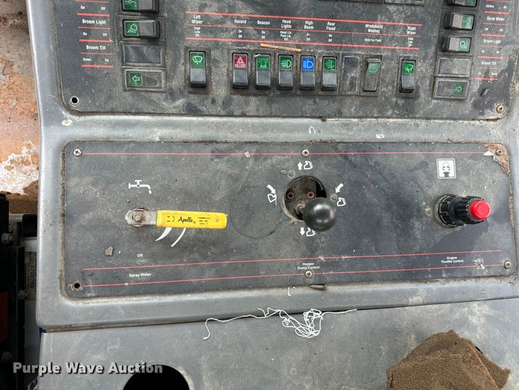 image for item DV5783 2003 Elgin  Pelican  street sweeper