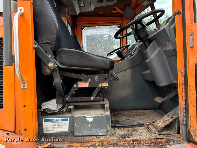 image for item DV5783 2003 Elgin  Pelican  street sweeper