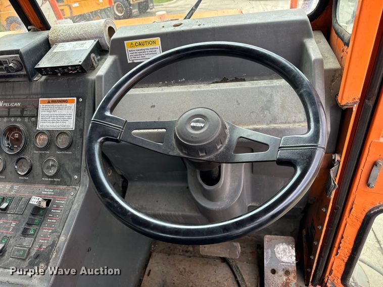 image for item DV5783 2003 Elgin  Pelican  street sweeper