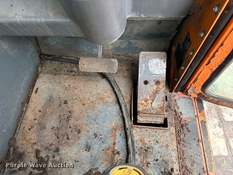 image for item DV5783 2003 Elgin  Pelican  street sweeper