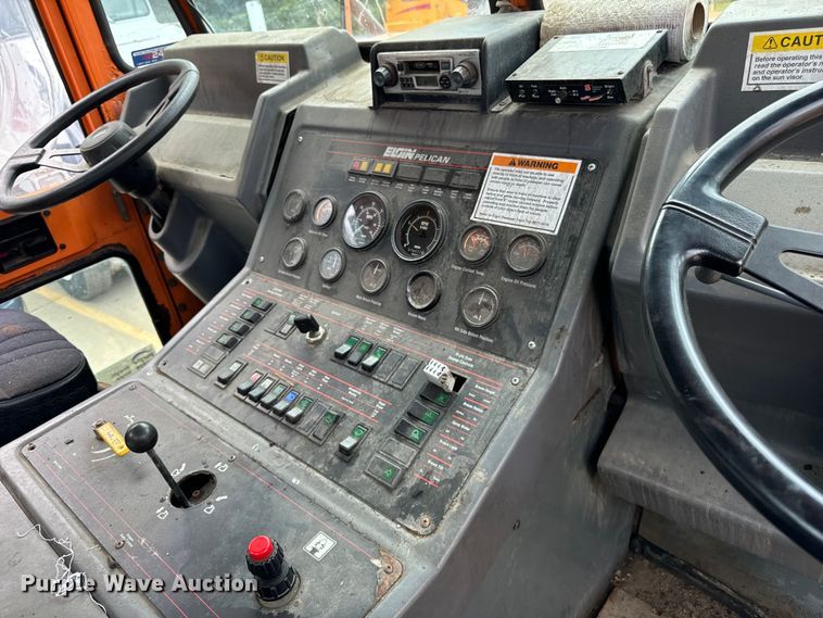 image for item DV5783 2003 Elgin  Pelican  street sweeper