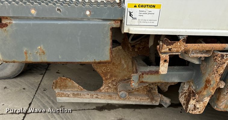 image for item DV5784 2009 Elgin Pelican  street sweeper