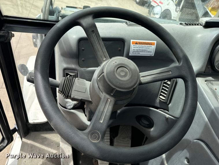 image for item DV5784 2009 Elgin Pelican  street sweeper