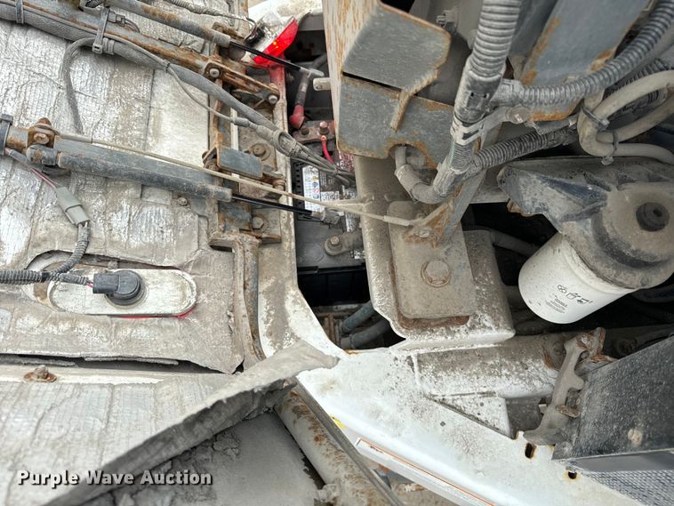 image for item DV5784 2009 Elgin Pelican  street sweeper