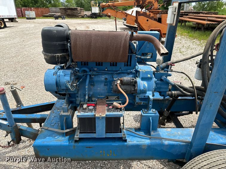 image for item DX0546 Deutz  Air Diesel 1100 hydraulic pump 