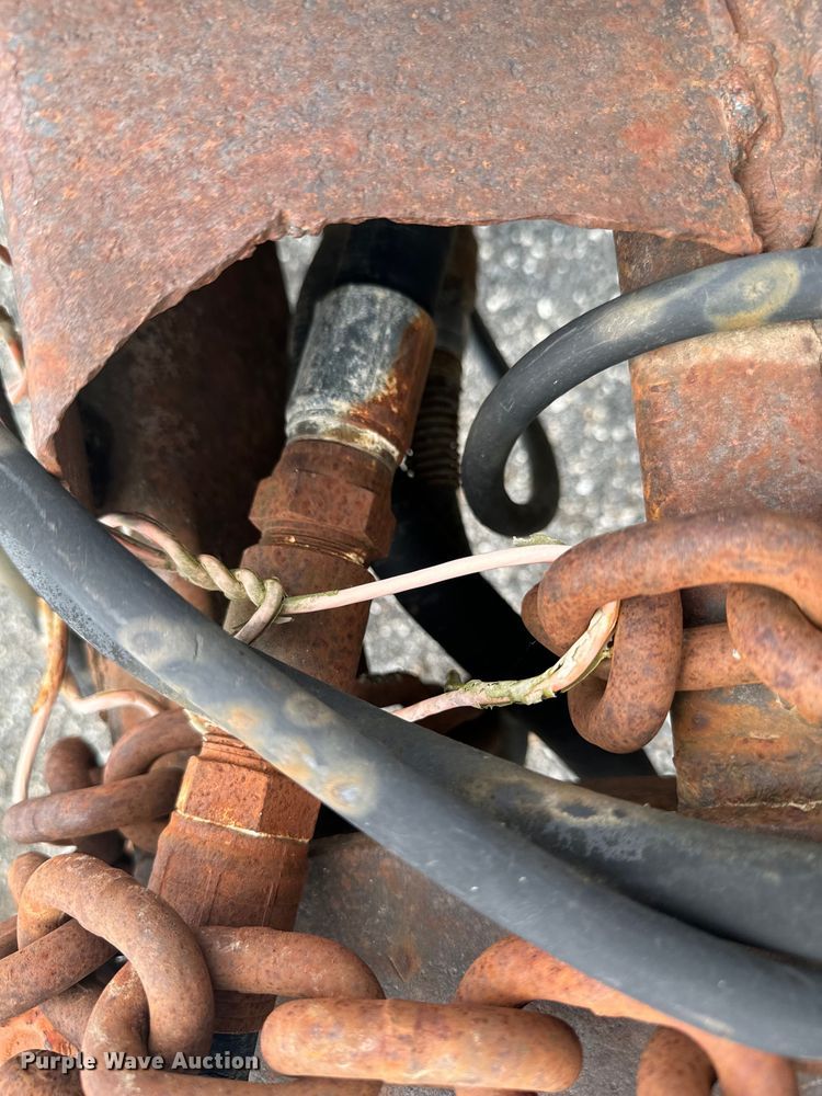 image for item DX0604 1974 Travis end dump pup trailer