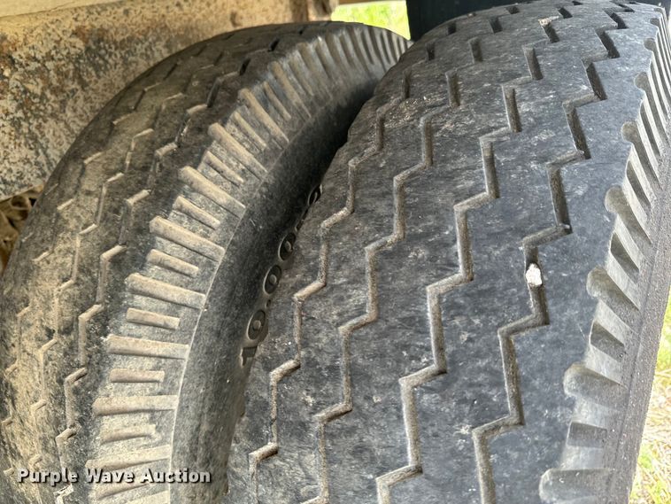 image for item DX0604 1974 Travis end dump pup trailer