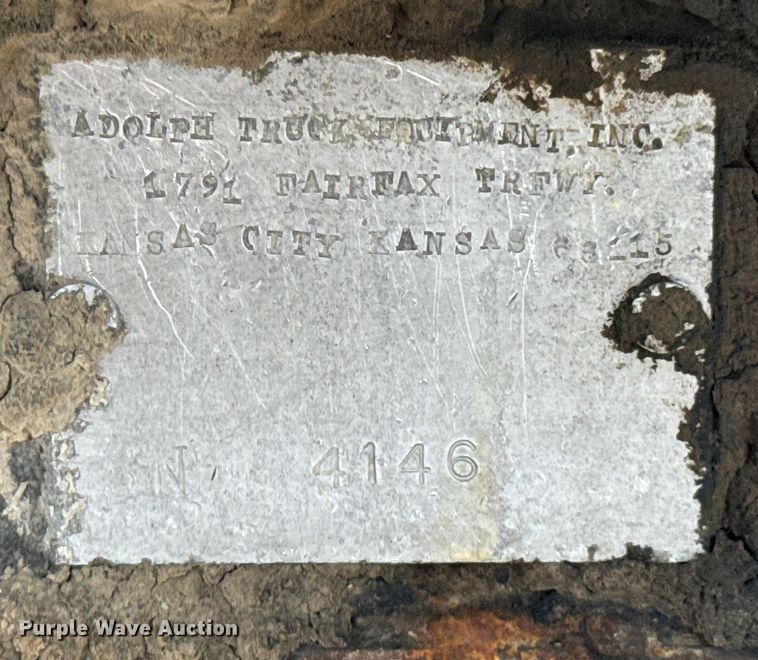 image for item DX0604 1974 Travis end dump pup trailer