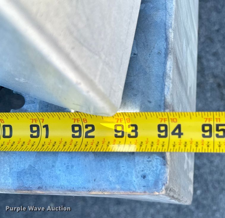 image for item DX0756 2006 Ford F450 Super Duty XL bucket truck