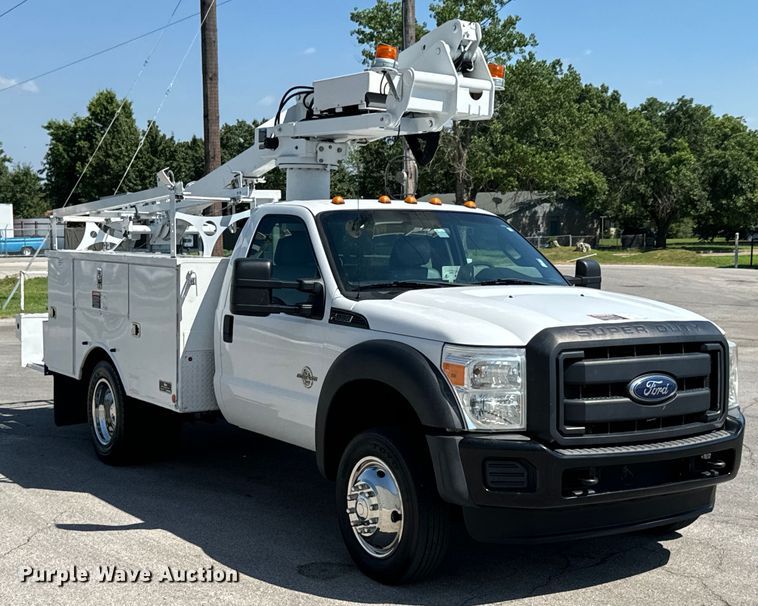 image for item DX0760 2014 Ford F550 Super Duty bucket truck