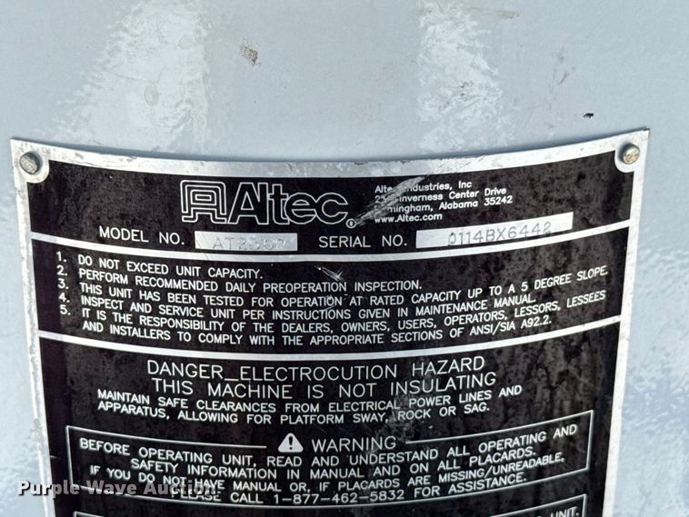 image for item DX0760 2014 Ford F550 Super Duty bucket truck