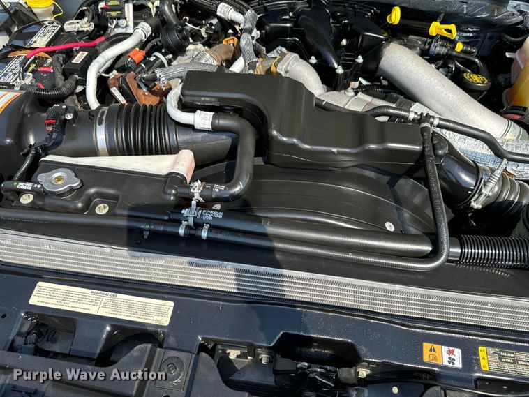 image for item DX0760 2014 Ford F550 Super Duty bucket truck