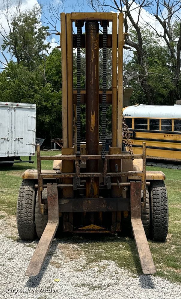 image for item DX0800 Hyster SC180 forklift