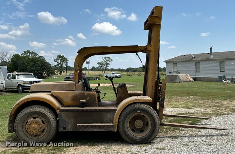 image for item DX0800 Hyster SC180 forklift