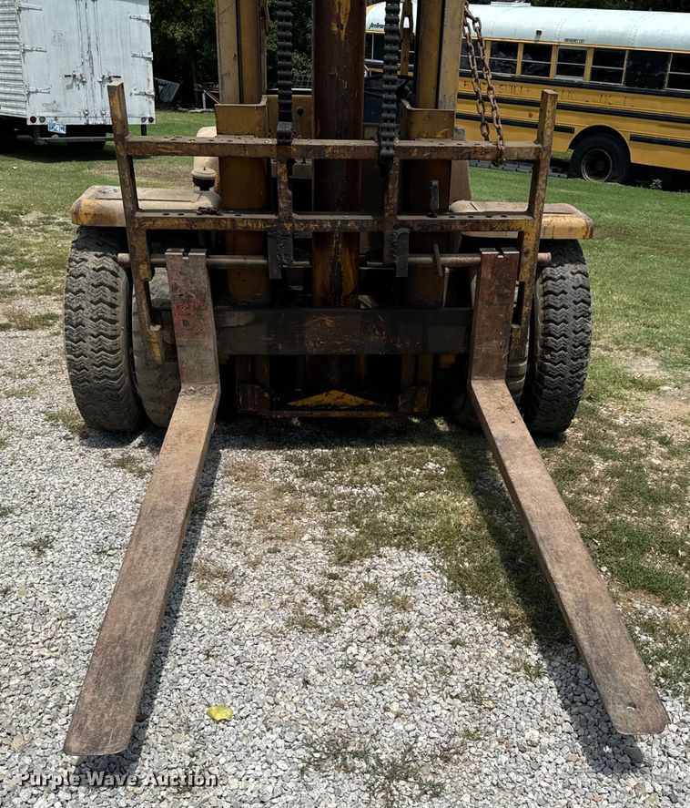 image for item DX0800 Hyster SC180 forklift