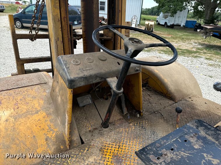 image for item DX0800 Hyster SC180 forklift