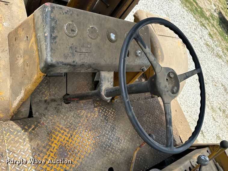 image for item DX0800 Hyster SC180 forklift