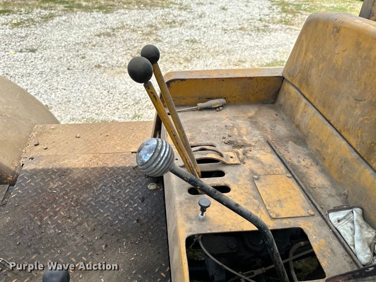 image for item DX0800 Hyster SC180 forklift