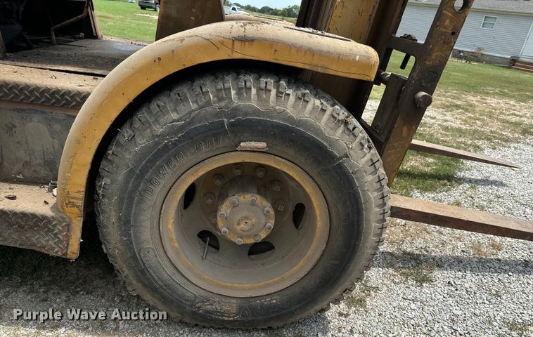 image for item DX0800 Hyster SC180 forklift