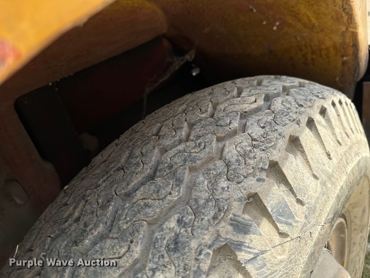 image for item DX0800 Hyster SC180 forklift