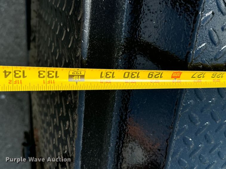 image for item DX0806 2012 Ford F450 Super Duty winch truck