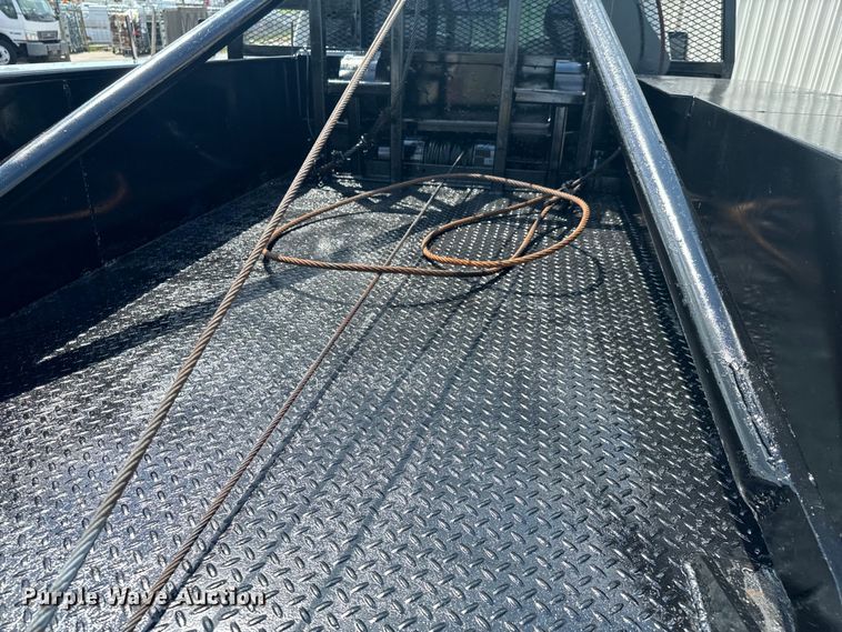 image for item DX0806 2012 Ford F450 Super Duty winch truck