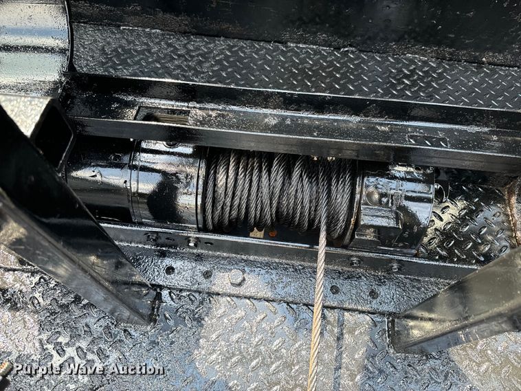 image for item DX0806 2012 Ford F450 Super Duty winch truck