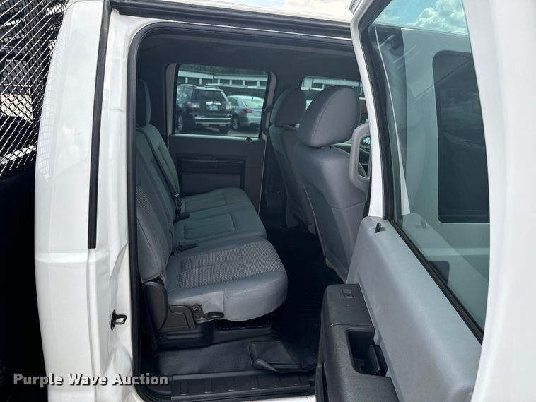 image for item DX0806 2012 Ford F450 Super Duty winch truck