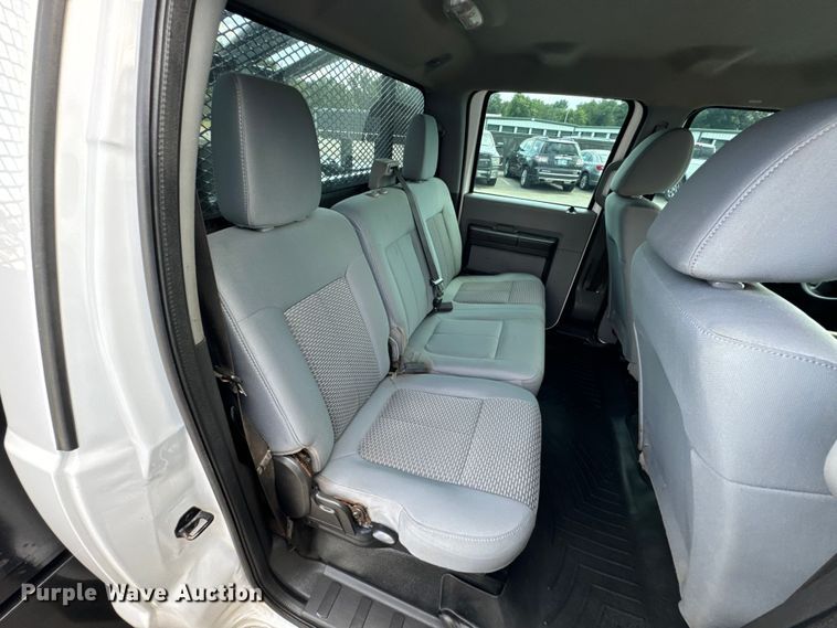 image for item DX0806 2012 Ford F450 Super Duty winch truck