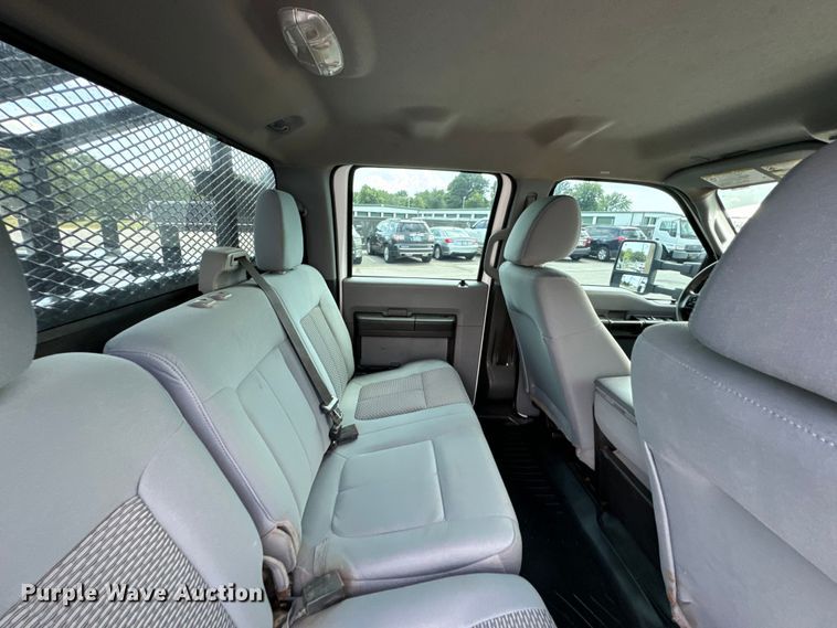 image for item DX0806 2012 Ford F450 Super Duty winch truck