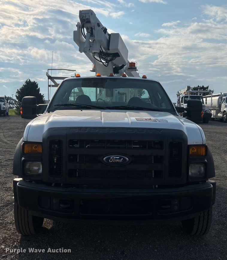 image for item EG0711 2008 Ford F450 Super Duty  bucket truck