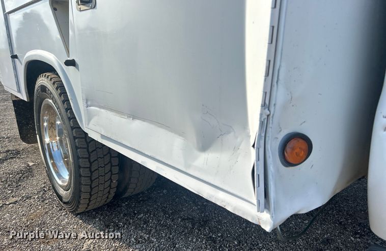 image for item EG0711 2008 Ford F450 Super Duty  bucket truck