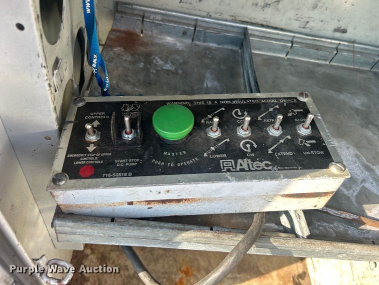 image for item EG0711 2008 Ford F450 Super Duty  bucket truck