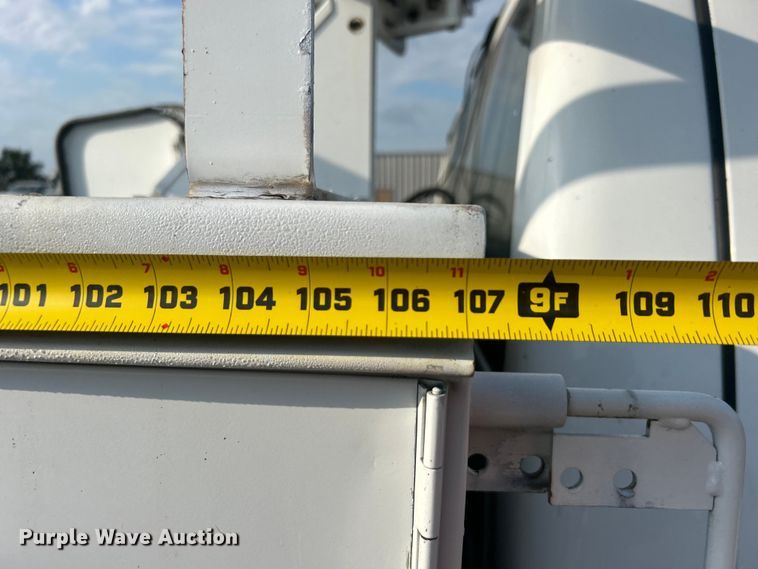 image for item EG0711 2008 Ford F450 Super Duty  bucket truck