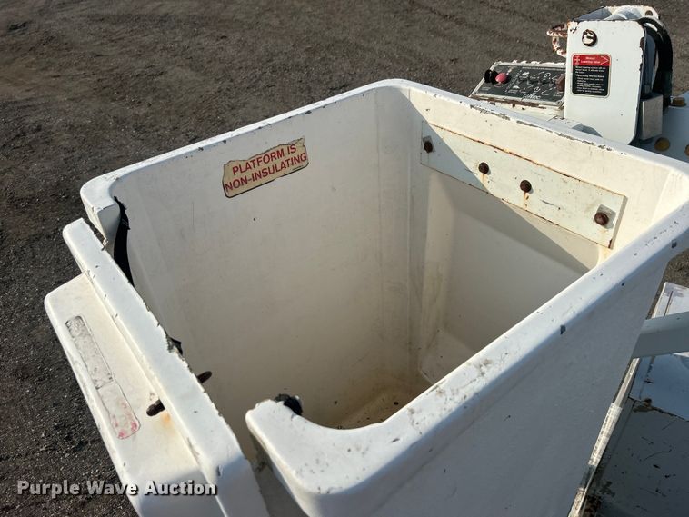 image for item EG0711 2008 Ford F450 Super Duty  bucket truck