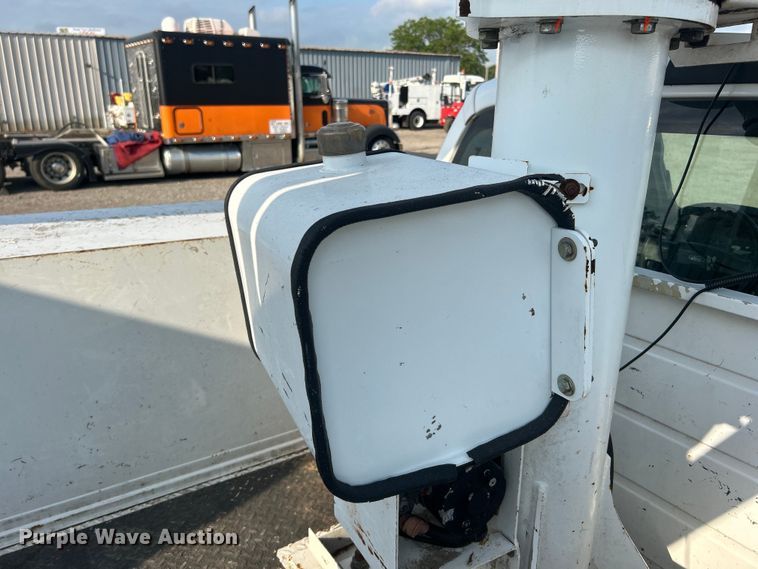 image for item EG0711 2008 Ford F450 Super Duty  bucket truck